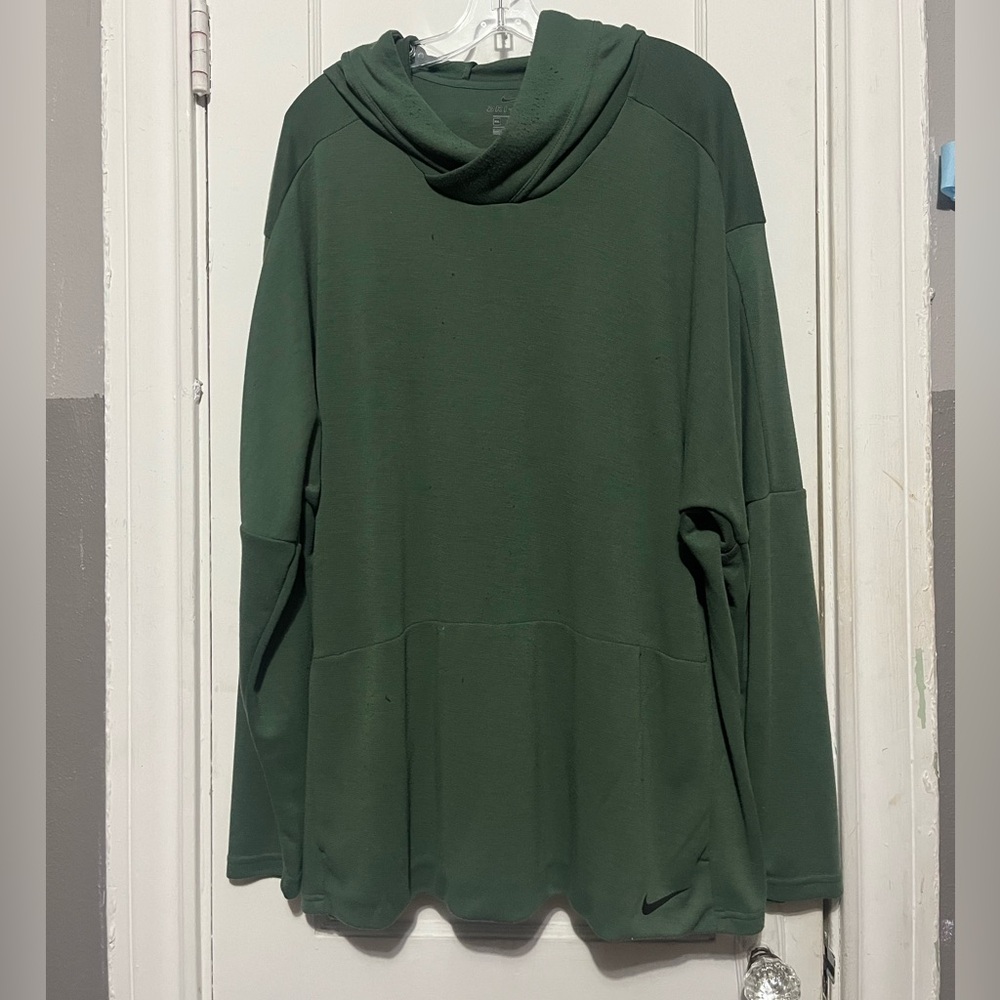 3/$10 Nike hoodie